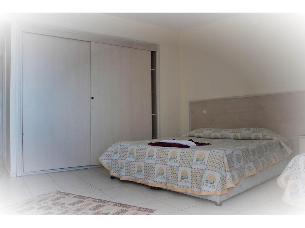 Karaburun Hotel
