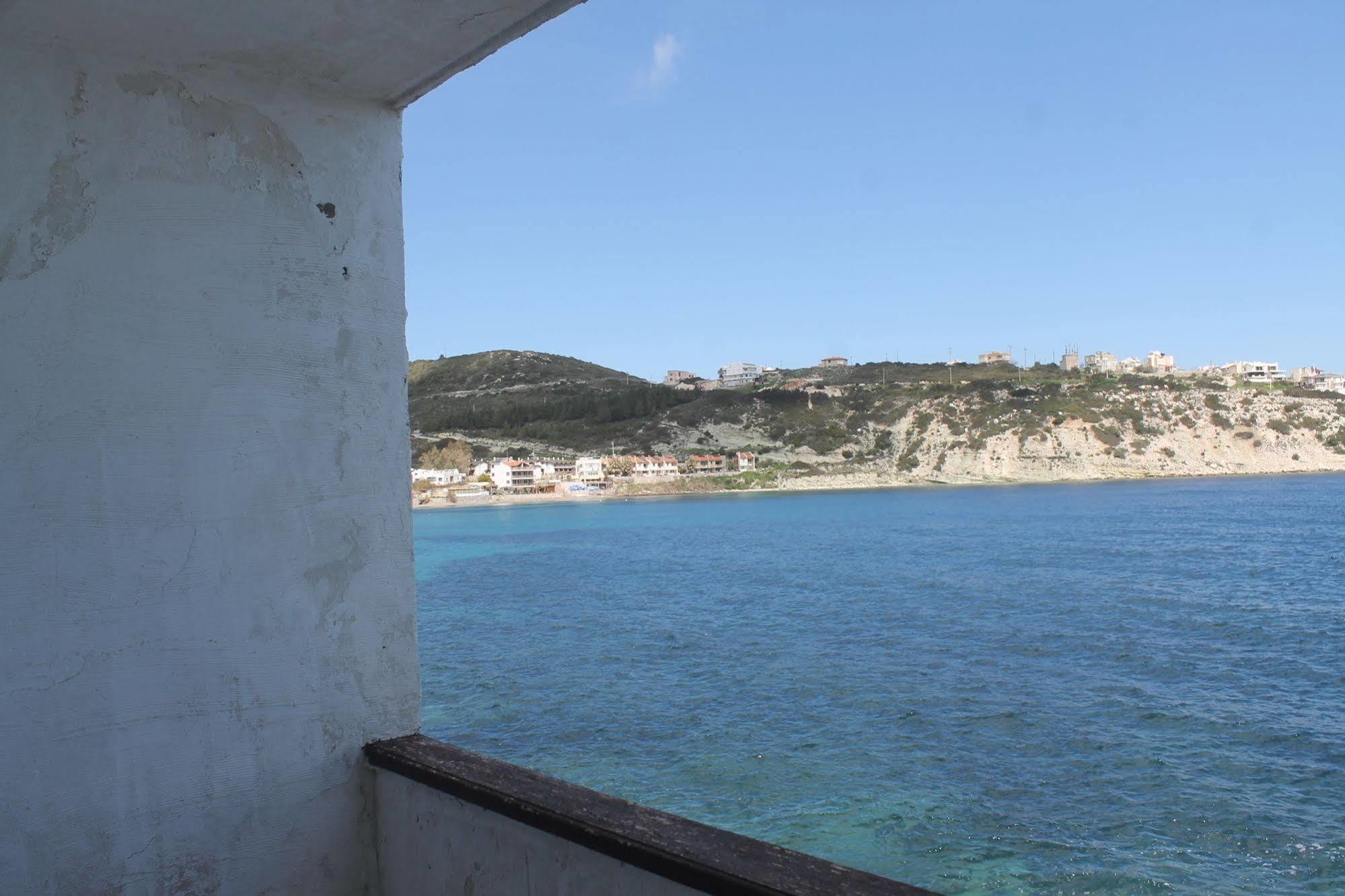 Karaburun 3*
