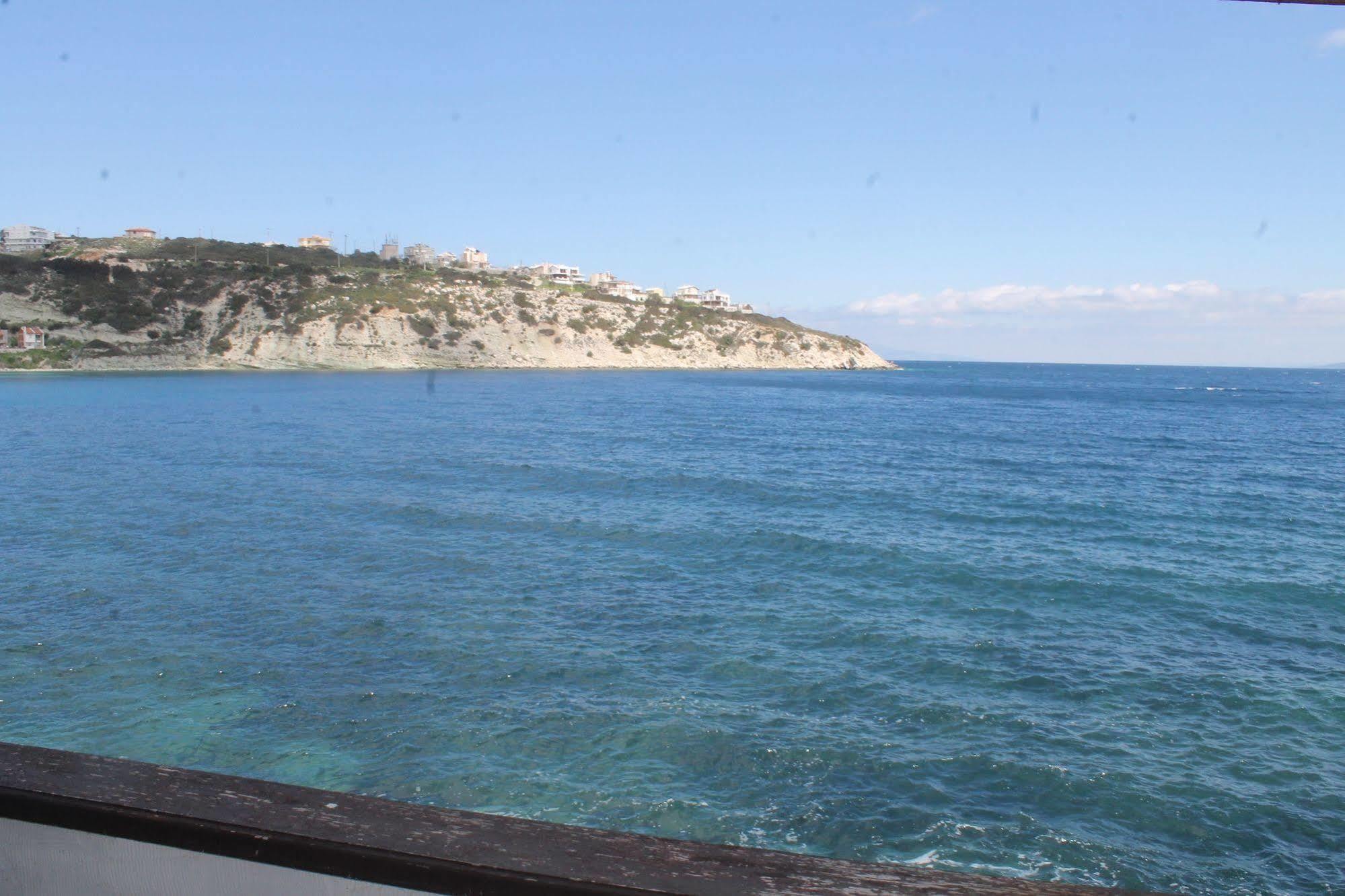 Hotel Karaburun 3*
