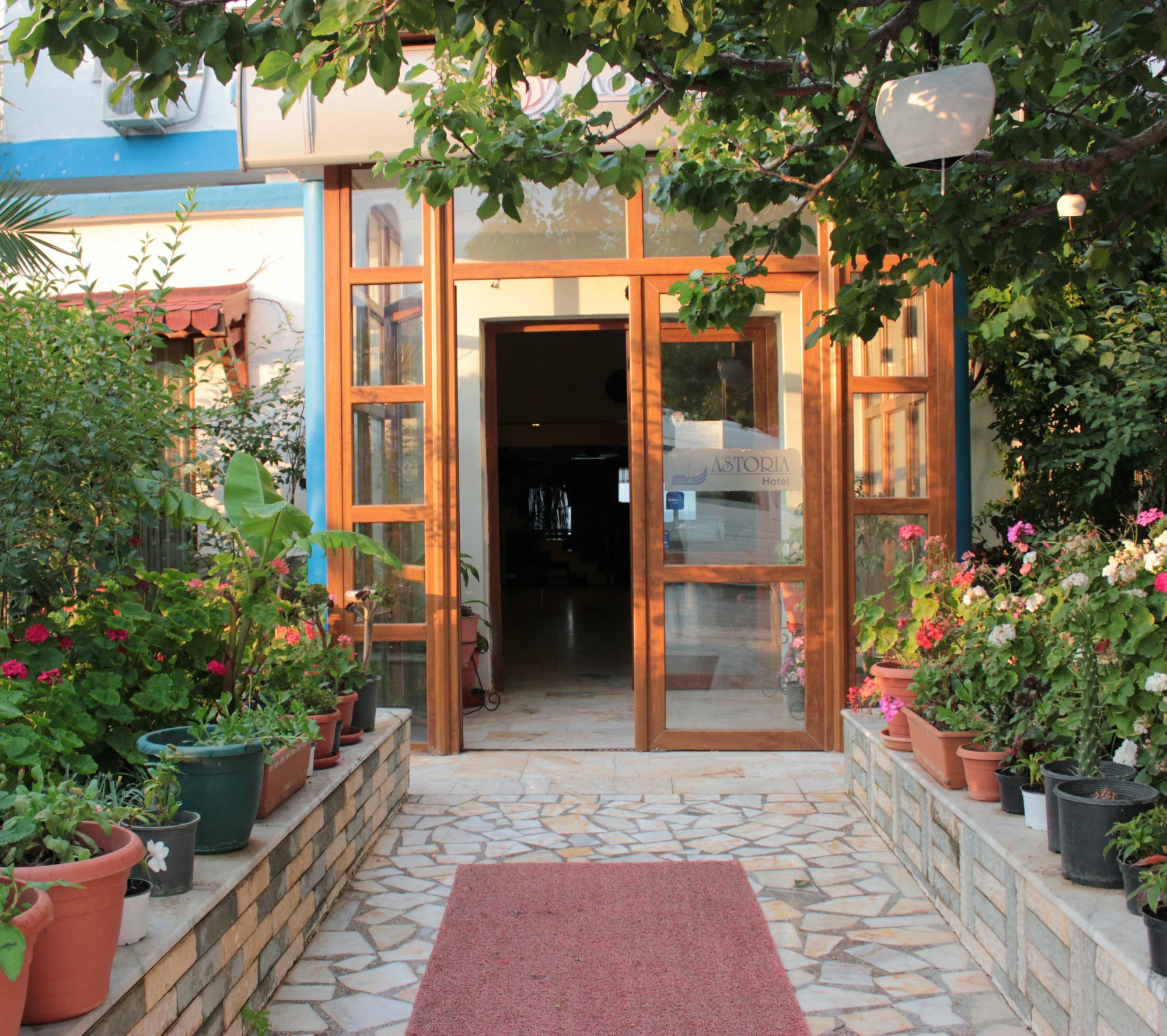 Karaburun 3*